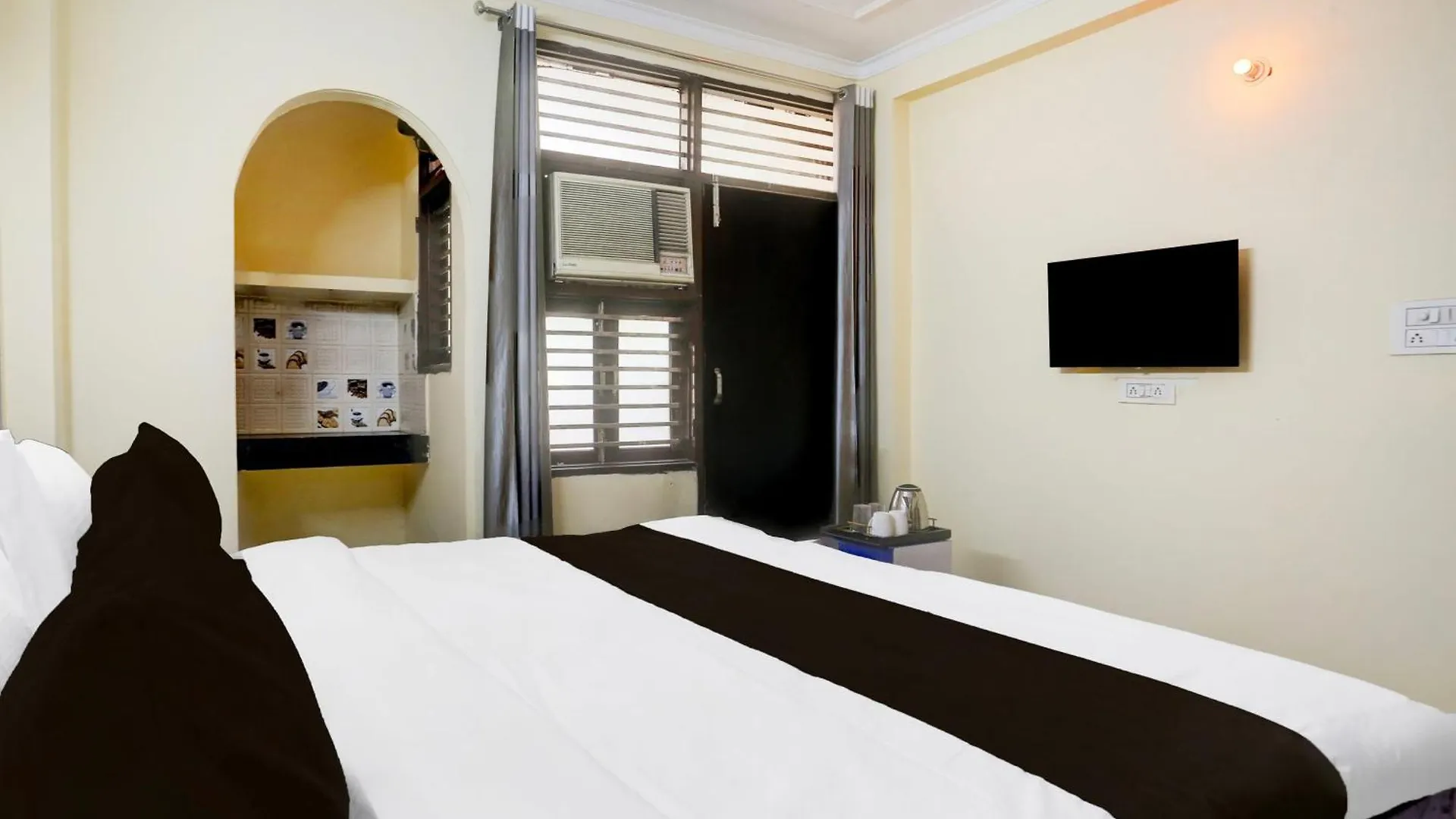 Super Hotel O Sheetla Colony Gurgaon